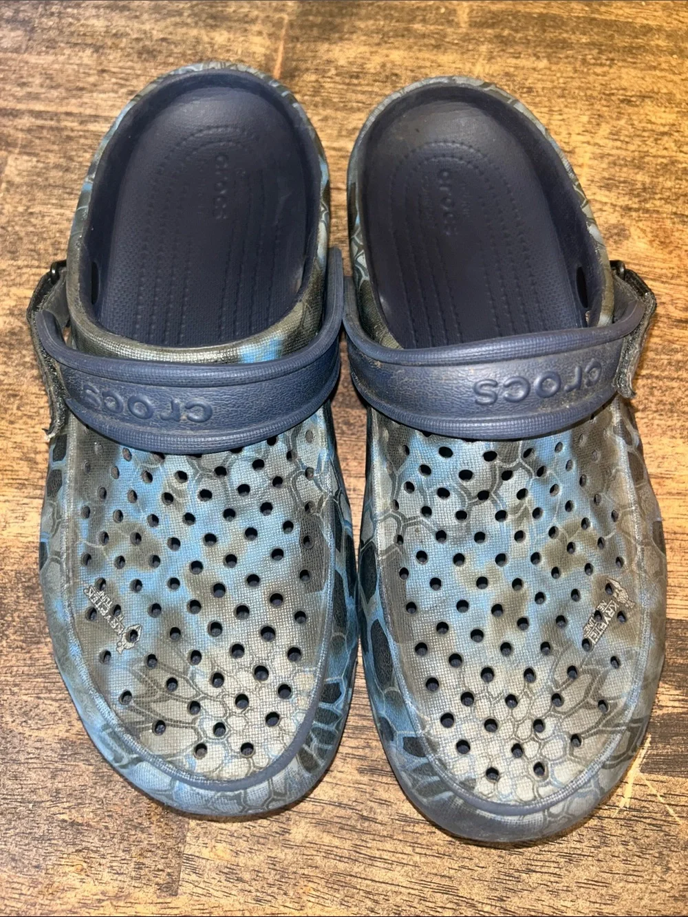 #80 CROCS Kids Classic Clog in Navy Blue Camo